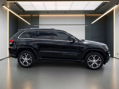 2018 Jeep Grand Cherokee Sterling Edition 4x4