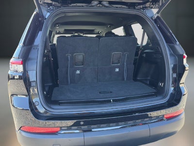 2023 Jeep Grand Cherokee L Altitude 4x2