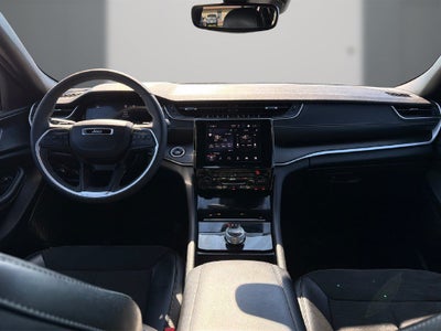 2023 Jeep Grand Cherokee L Altitude 4x2