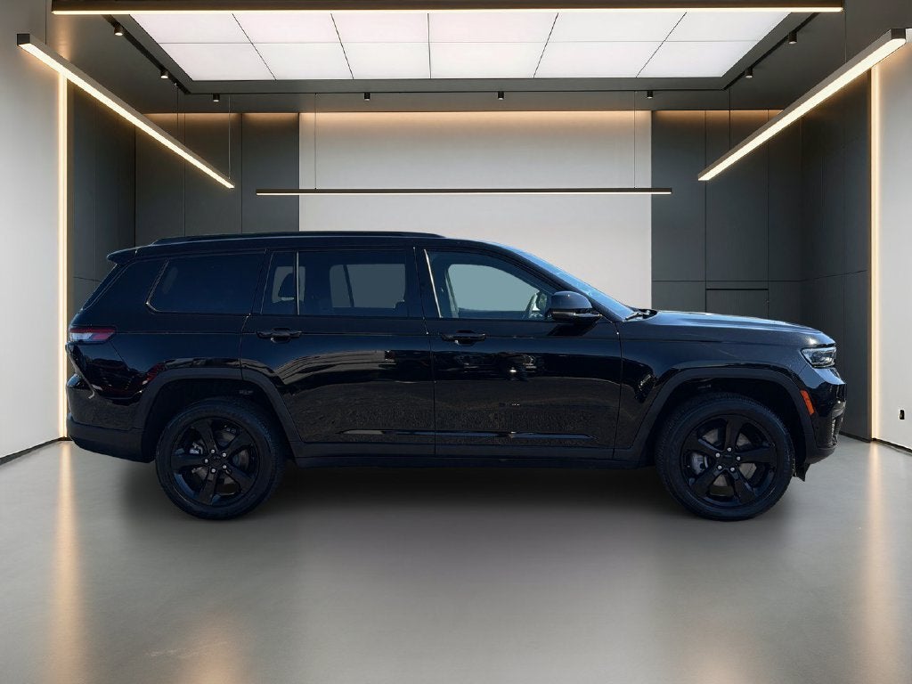2023 Jeep Grand Cherokee L Altitude 4x2
