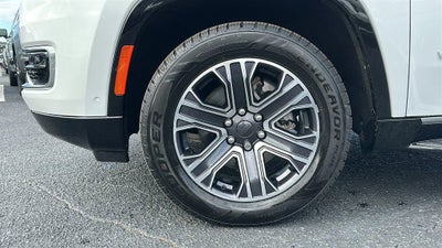 2023 Jeep Wagoneer 4x2