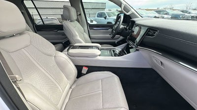 2023 Jeep Wagoneer 4x2