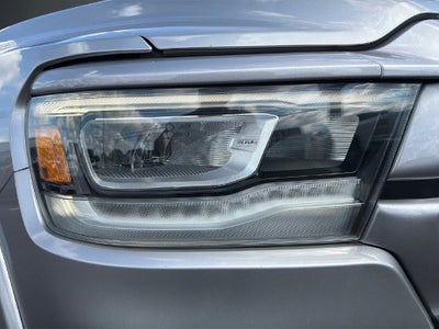 2022 RAM 1500 Laramie Crew Cab 4x2 5'7" Box