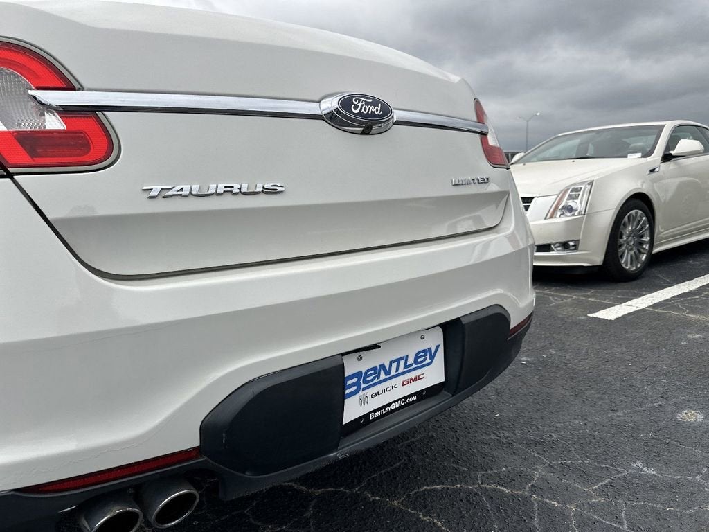 2011 Ford Taurus SE