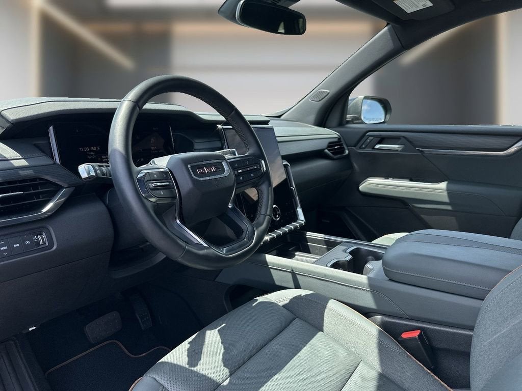 2024 GMC Acadia AT4