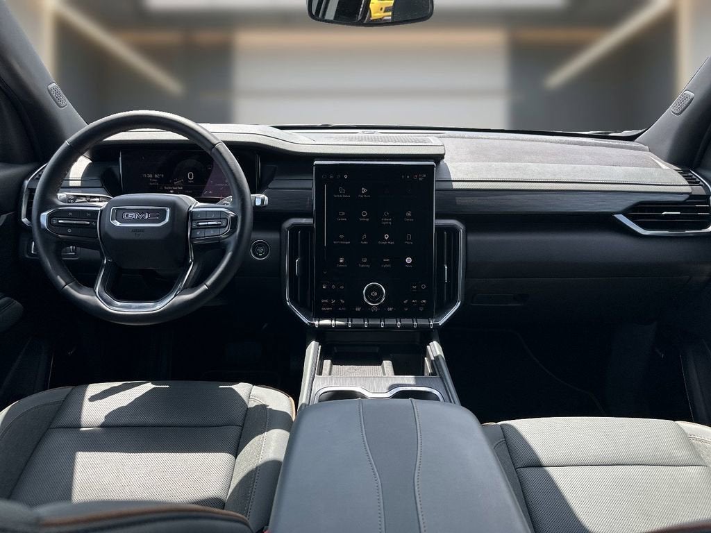 2024 GMC Acadia AT4