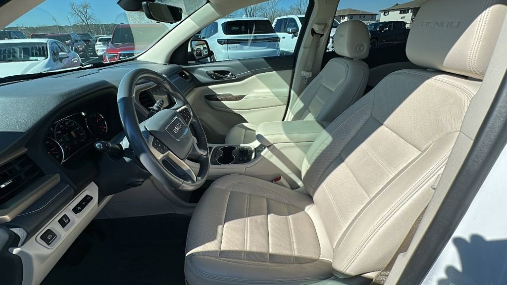 2020 GMC Acadia Denali