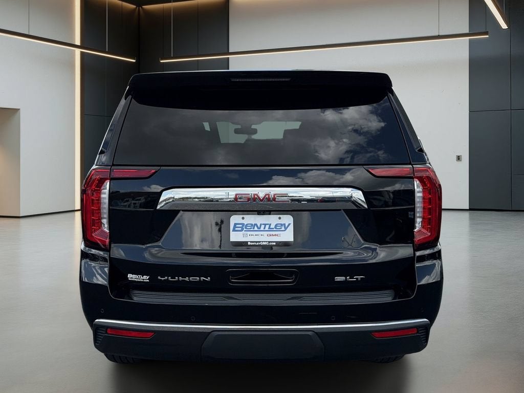 2021 GMC Yukon SLT