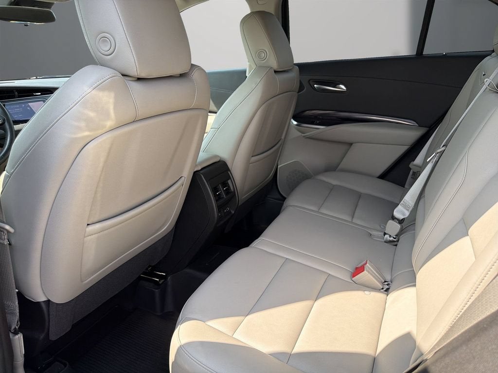 2022 Cadillac XT4 FWD Luxury
