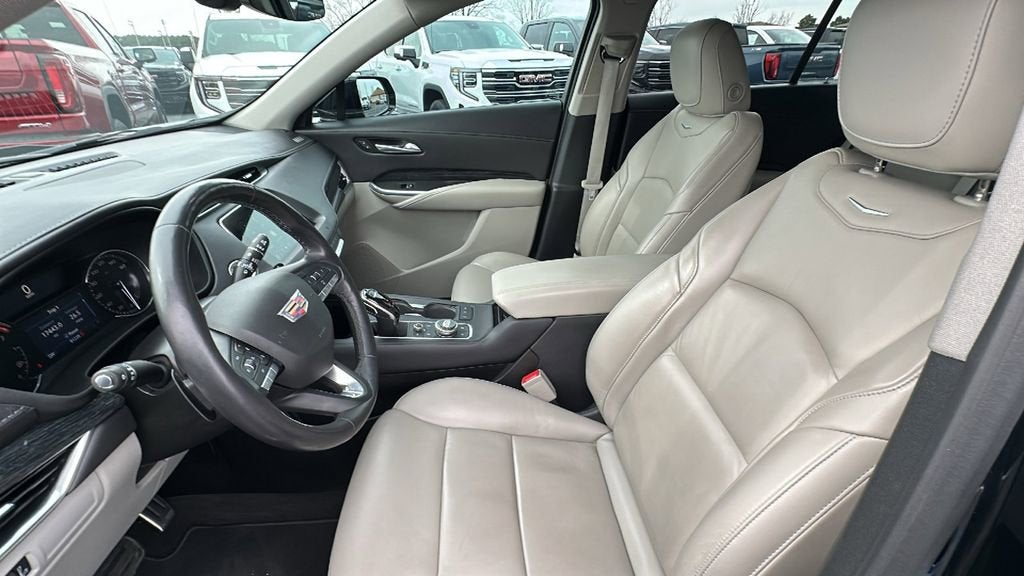 2021 Cadillac XT4 Premium Luxury