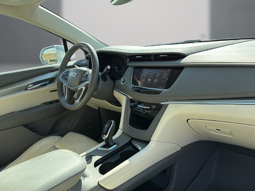 2017 Cadillac XT5 Luxury FWD