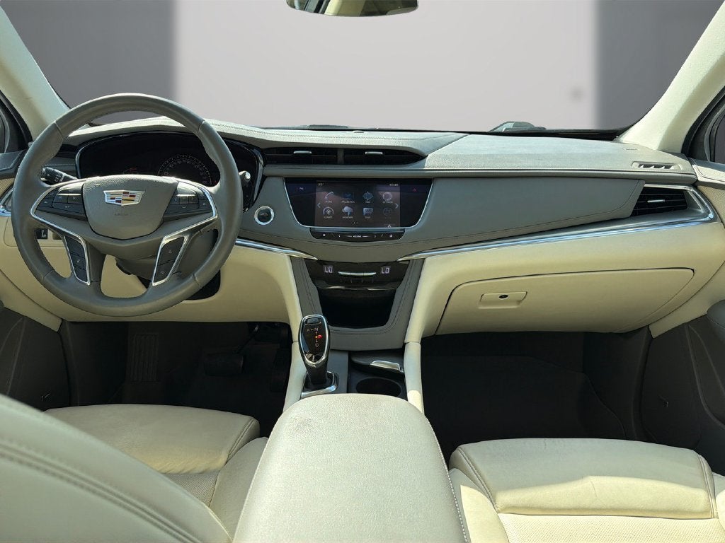 2017 Cadillac XT5 Luxury FWD