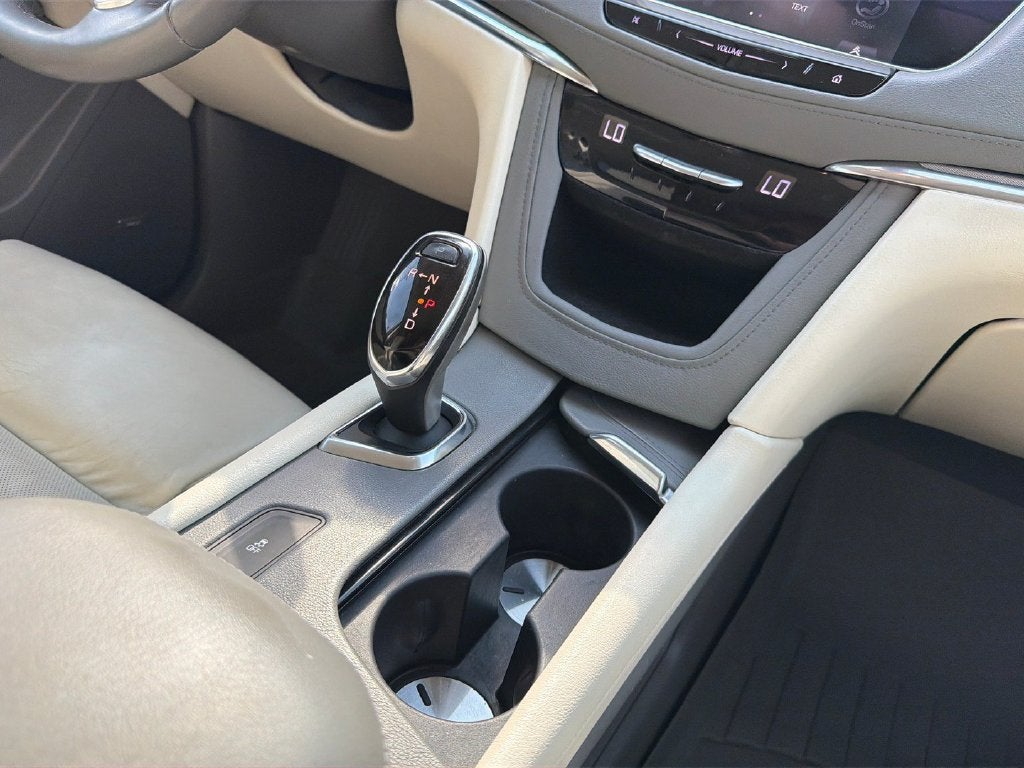 2017 Cadillac XT5 Luxury FWD