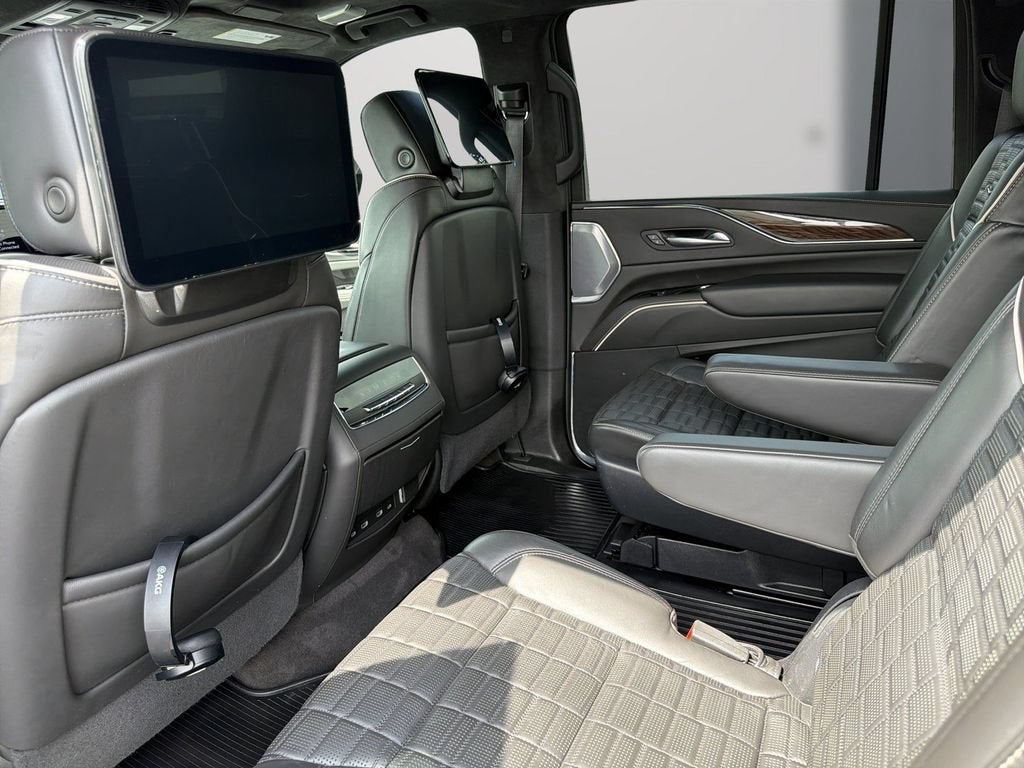 2023 Cadillac Escalade ESV Sport Platinum