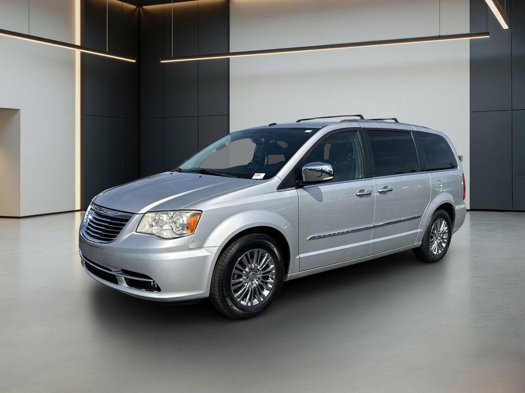 2011 Chrysler Town & Country Limited