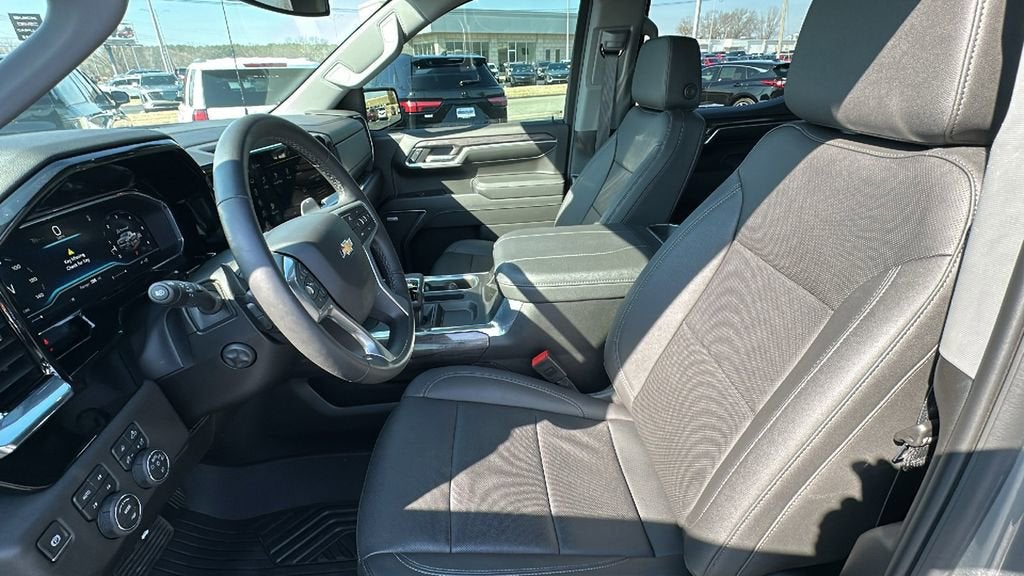 2025 Chevrolet Silverado 1500 LTZ