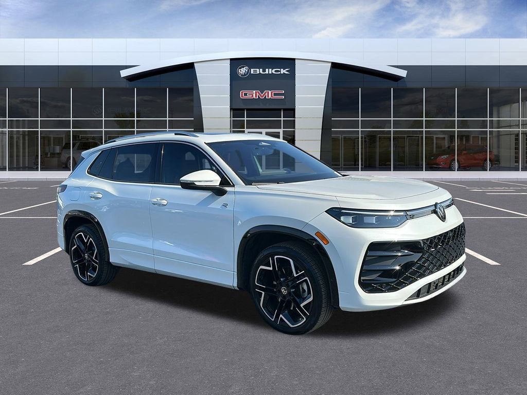 2025 Volkswagen Tiguan SEL R-Line