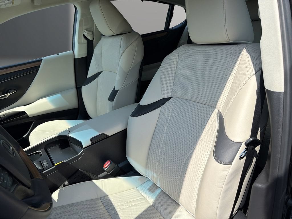 2025 Lexus ES 350 Ultra Luxury