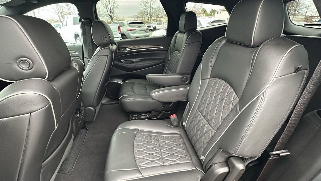 2022 Buick Enclave Avenir