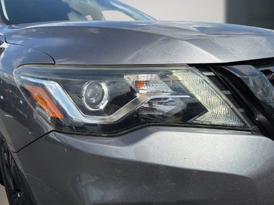 2018 Nissan Pathfinder SL