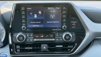 2022 Toyota Highlander Hybrid XLE