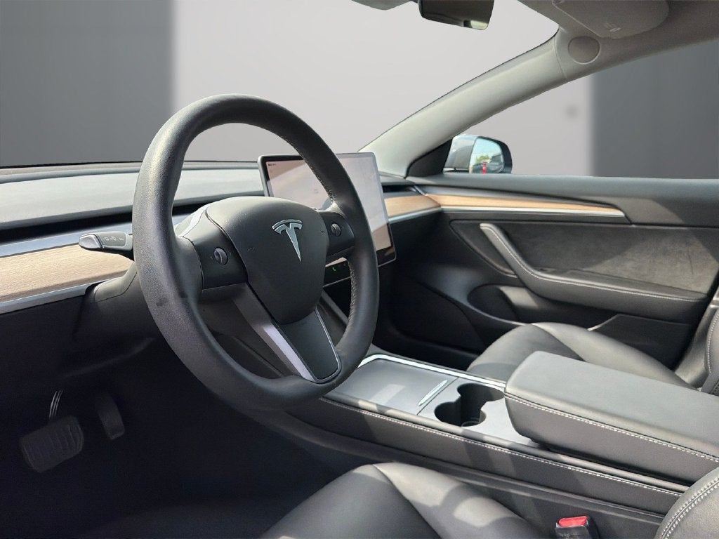 2023 Tesla Model 3 RWD
