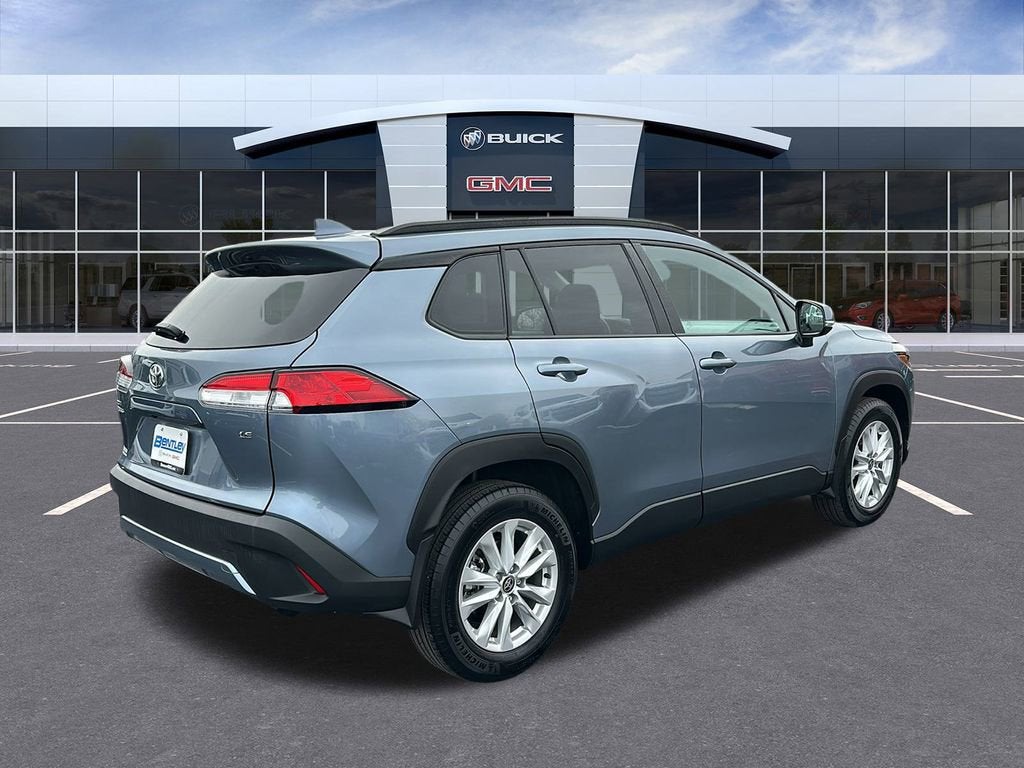 2024 Toyota Corolla Cross LE
