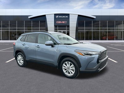 2024 Toyota Corolla Cross LE