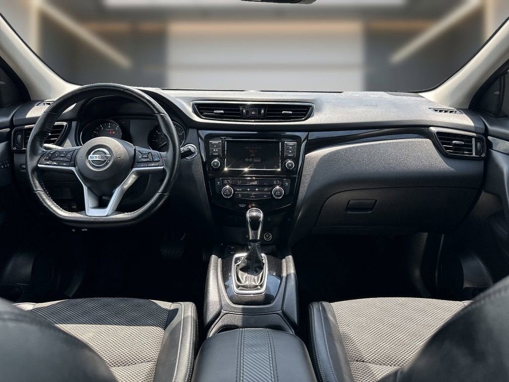 2022 Nissan Rogue Sport SV