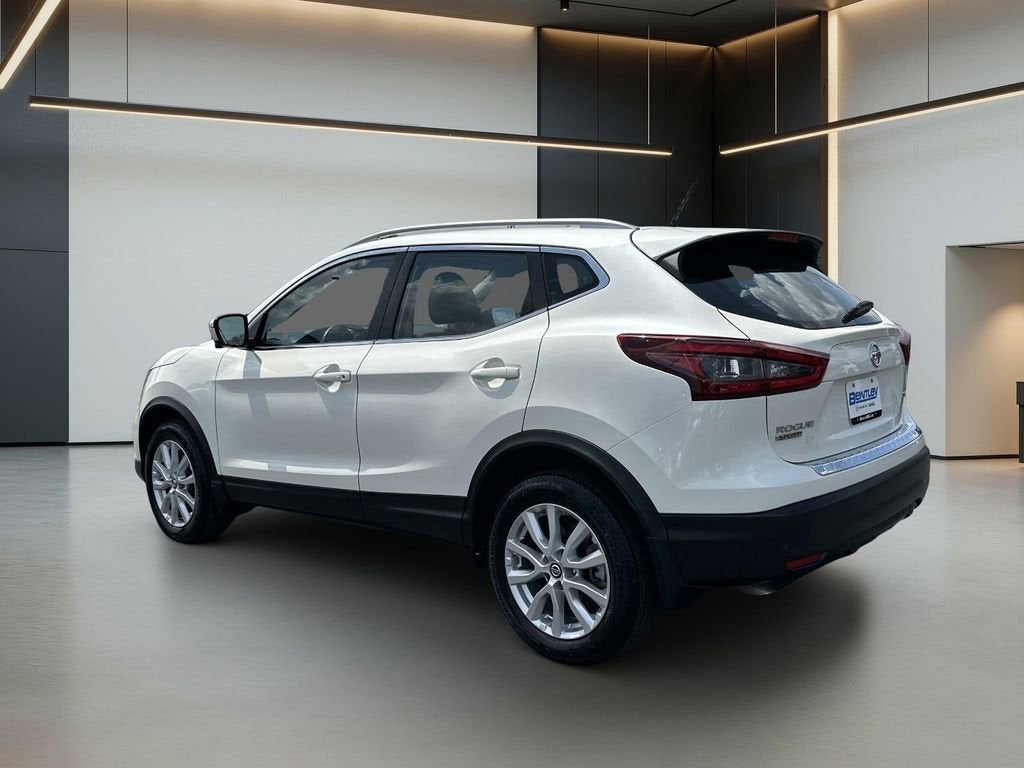 2022 Nissan Rogue Sport SV