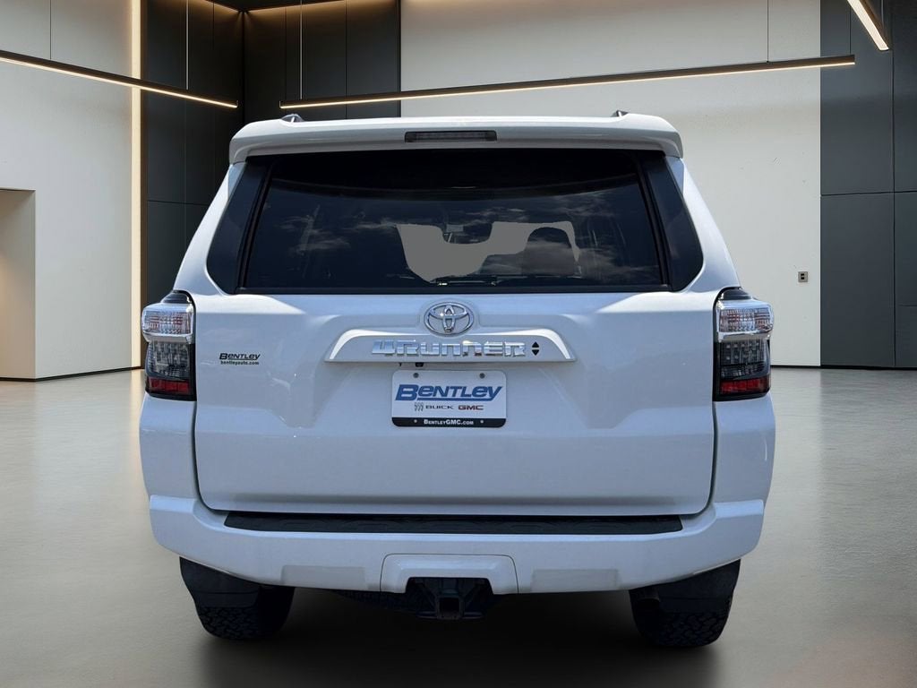 2021 Toyota 4Runner SR5