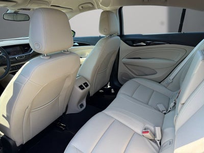2020 Buick Regal Sportback Essence