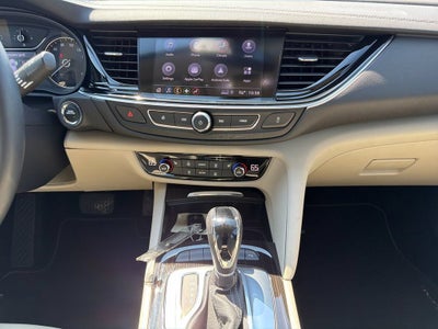 2020 Buick Regal Sportback Essence