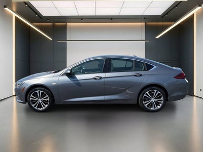 2020 Buick Regal Sportback Essence