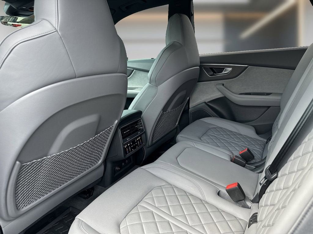 2024 Audi SQ8 Premium Plus