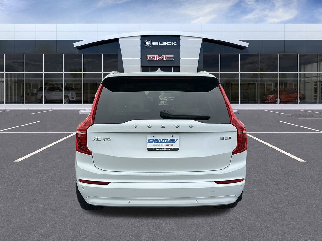 2023 Volvo XC90 Core