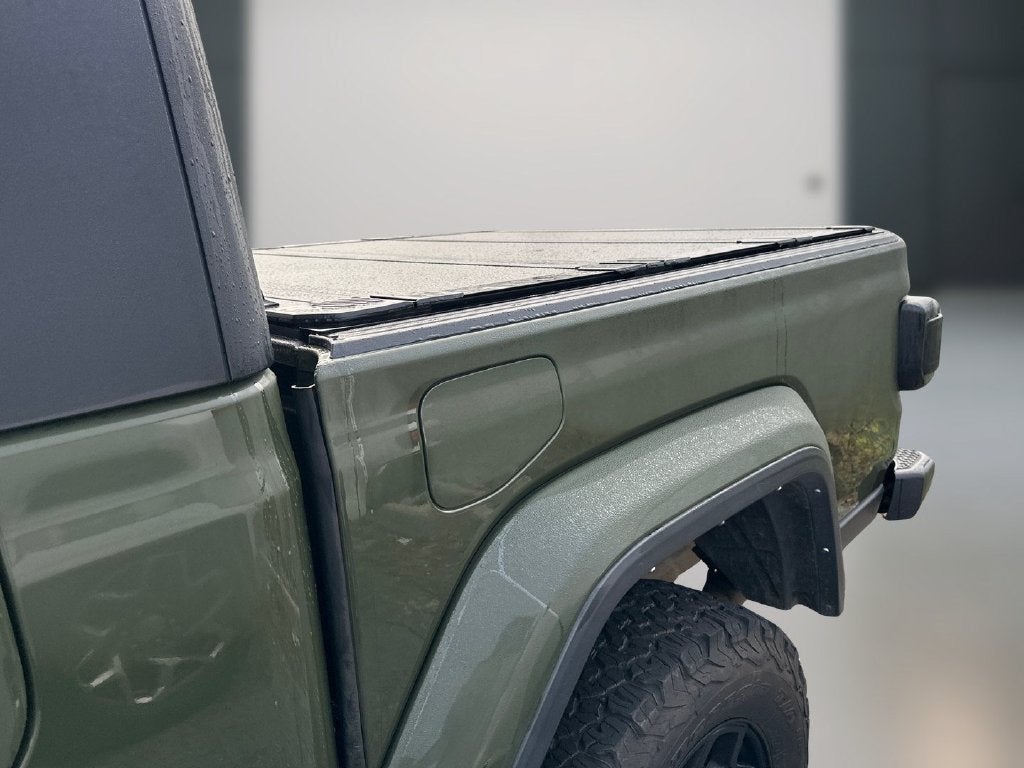 2022 Jeep Gladiator Willys Sport
