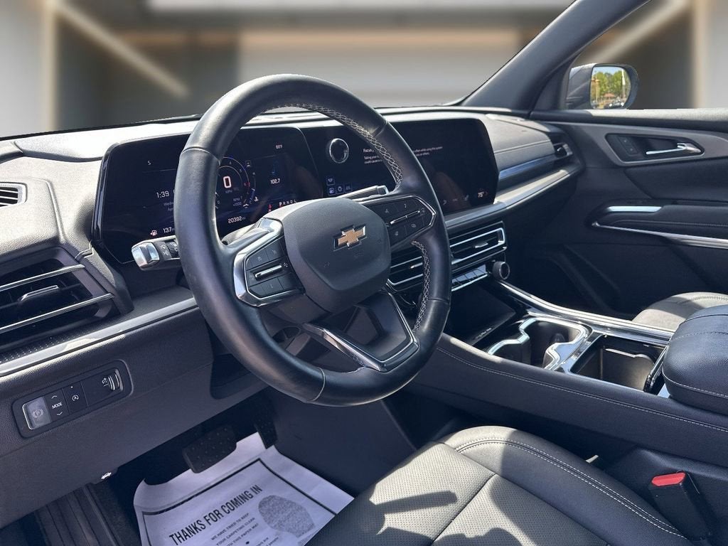 2024 Chevrolet Traverse LT