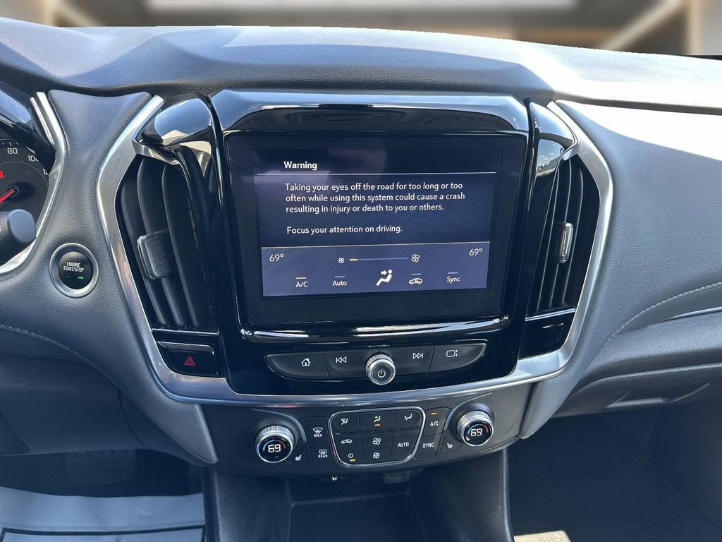 2021 Chevrolet Traverse LT Leather