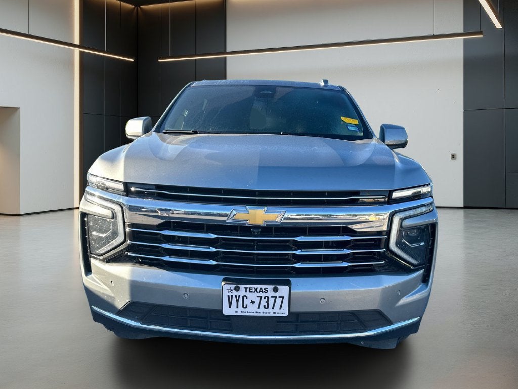 2025 Chevrolet Suburban LT
