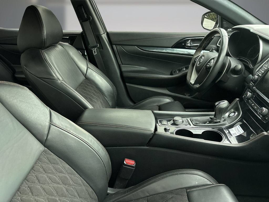 2020 Nissan Maxima SR