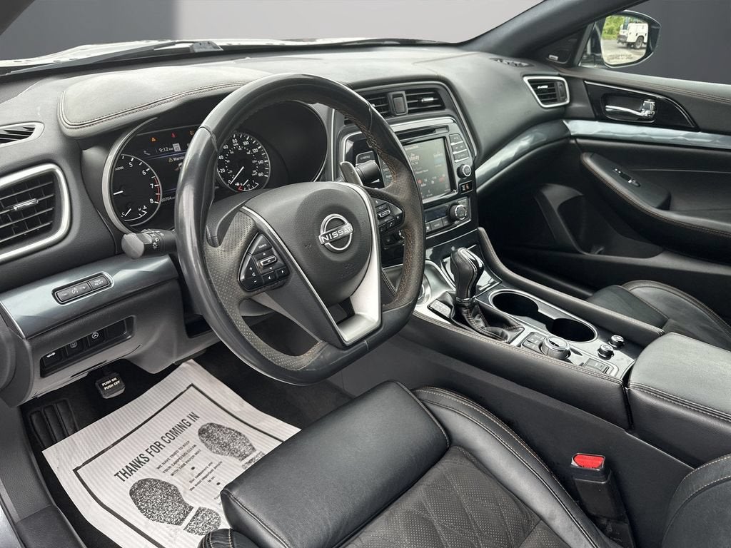2023 Nissan Maxima SR