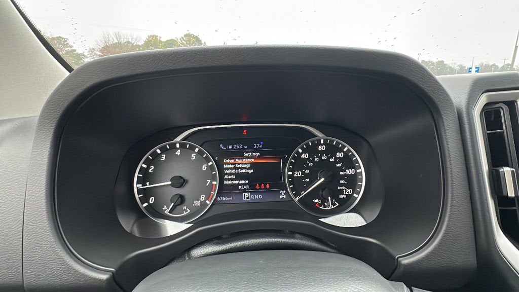 2025 Nissan Frontier SV