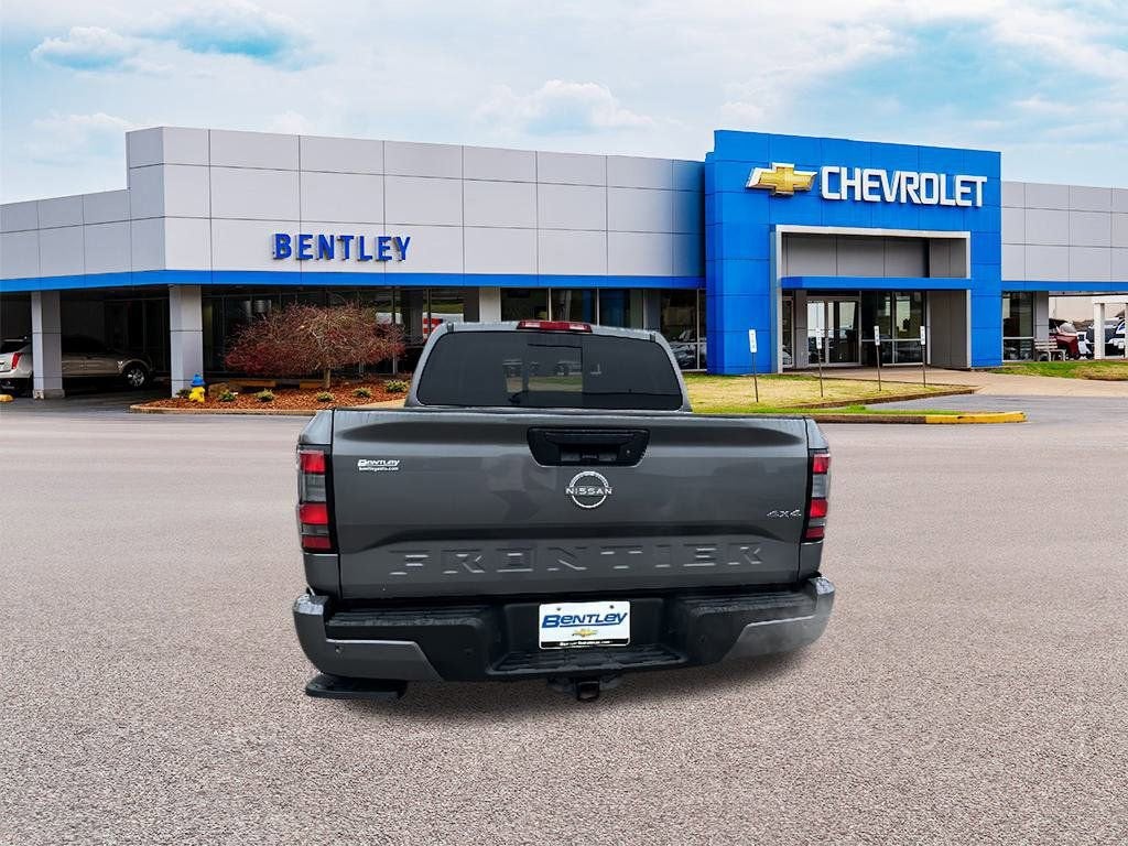 2025 Nissan Frontier SV