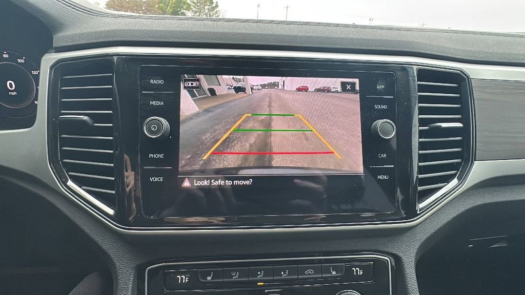 2022 Volkswagen Atlas 3.6L V6 SE w/Technology