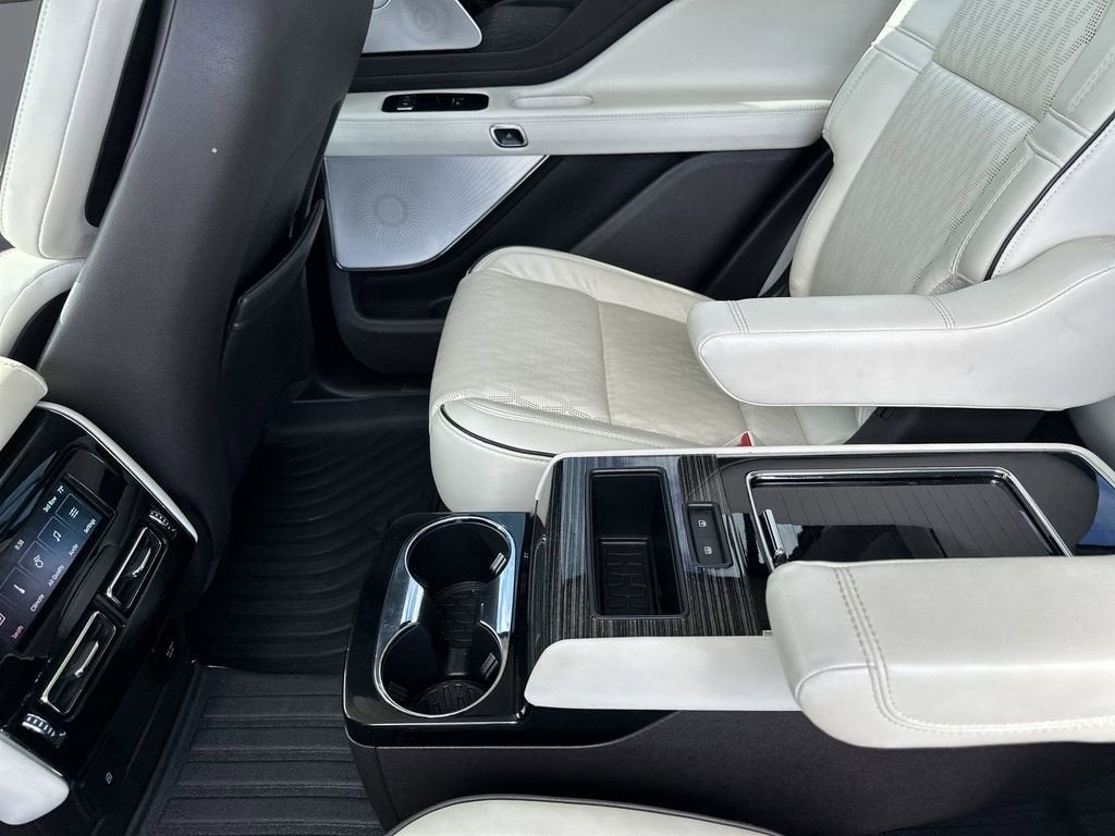 2021 Lincoln Aviator Black Label