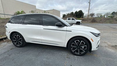 2024 Lincoln Nautilus Reserve