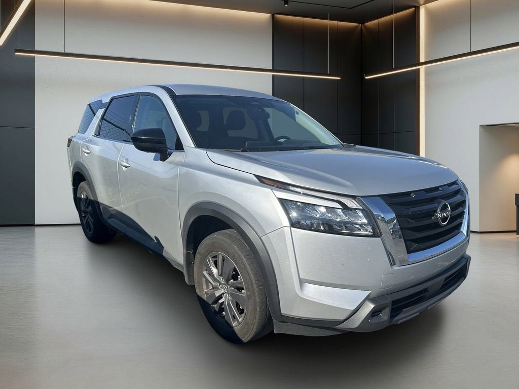 2023 Nissan Pathfinder S