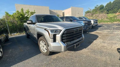 2022 Toyota Tundra 2WD SR5