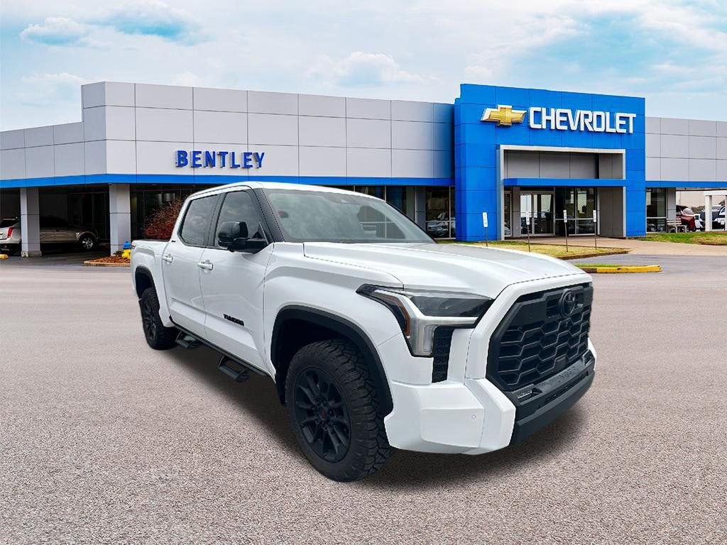 2025 Toyota Tundra 4WD SR5